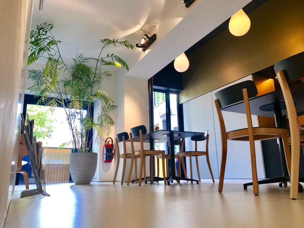 アントウェルペン B＆B イエローサブマリン Bed & Breakfast エクステリア 写真